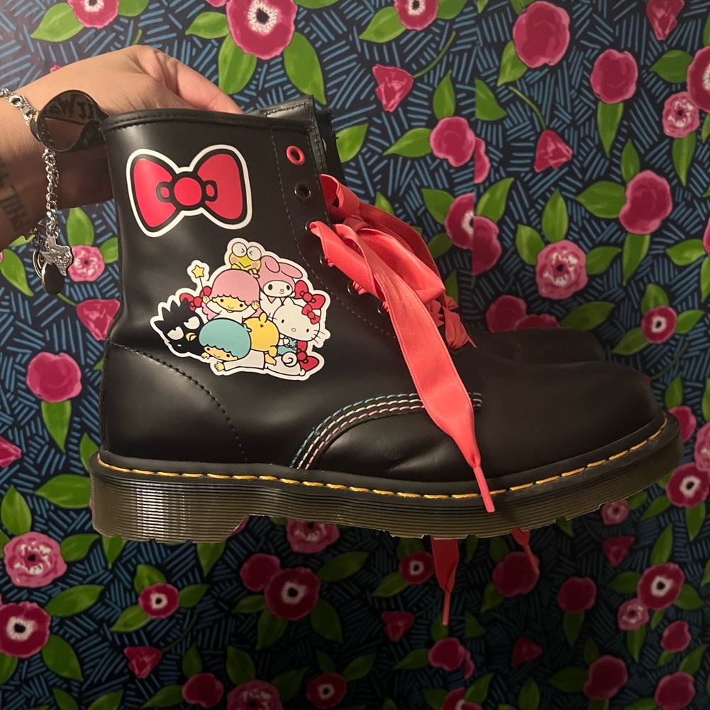 used Hello Kitty x Dr. Martens